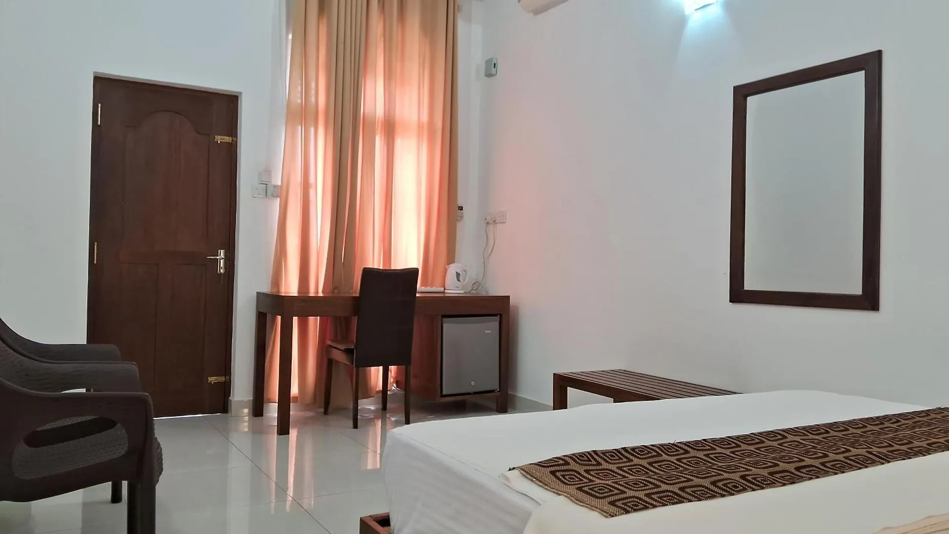Guest house Holiday Fashion Inn Negombo