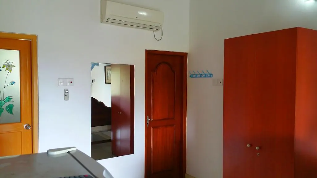 Holiday Fashion Inn Negombo Guest house