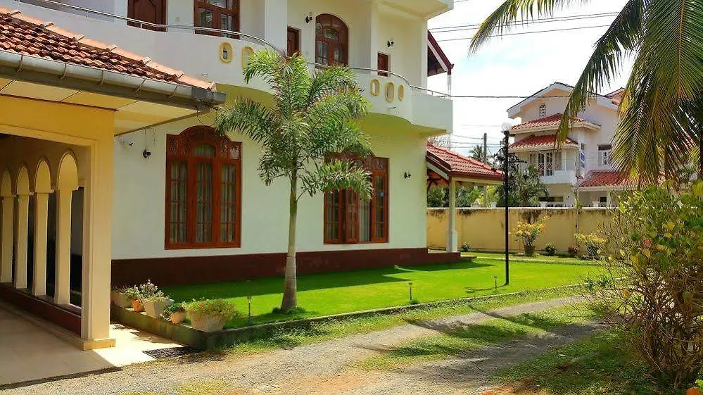 ** Guest house Holiday Fashion Inn Negombo Sri Lanka