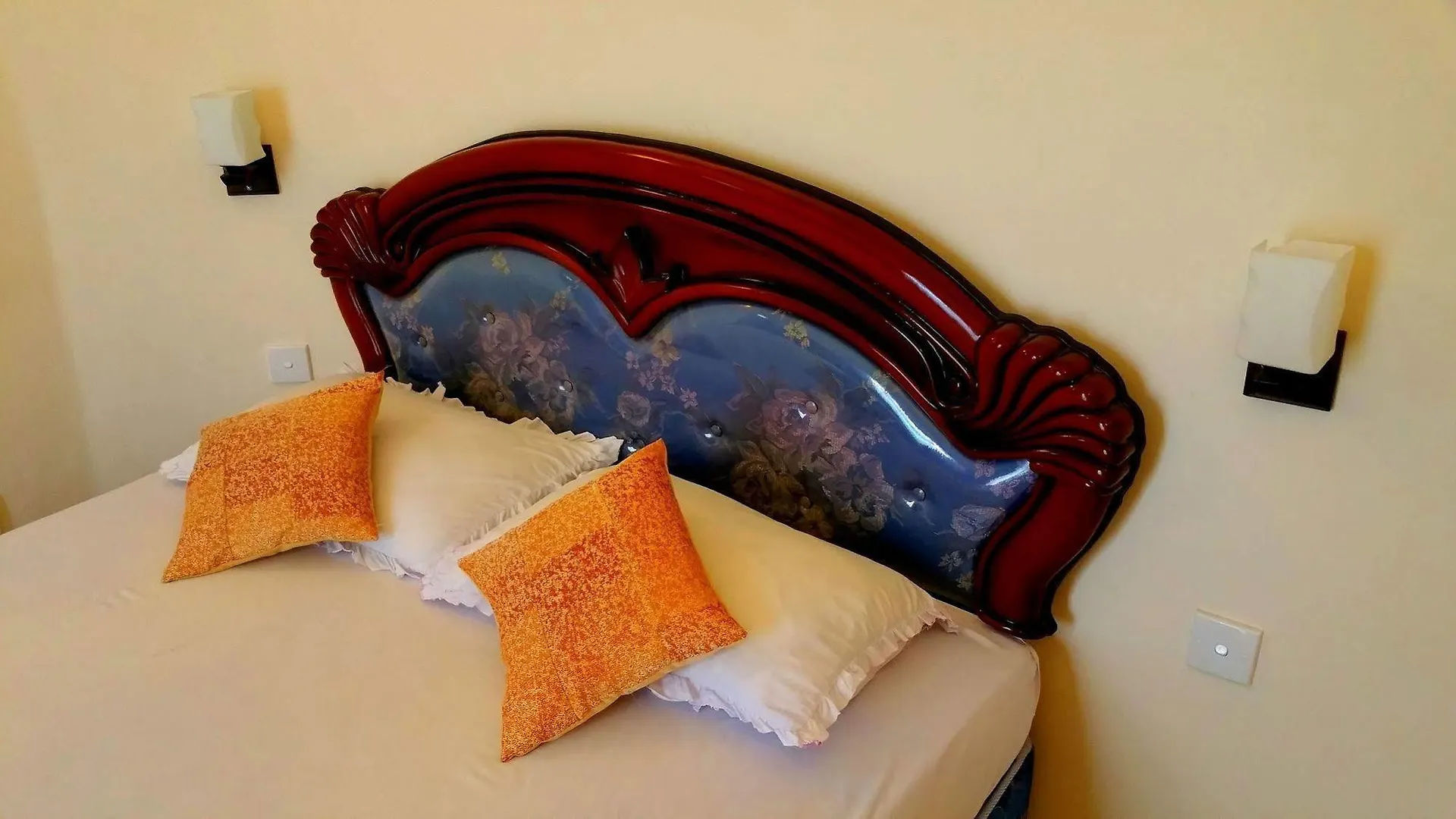** Guest house Holiday Fashion Inn Negombo Sri Lanka