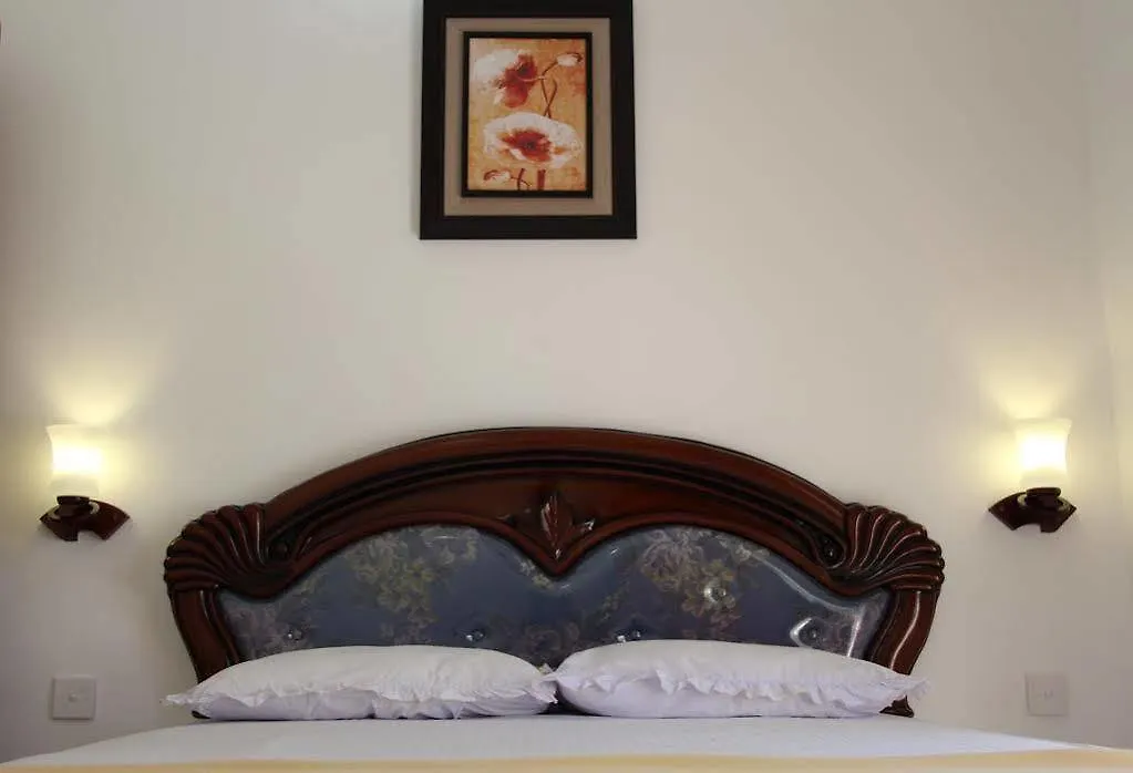 Holiday Fashion Inn Negombo Guest house